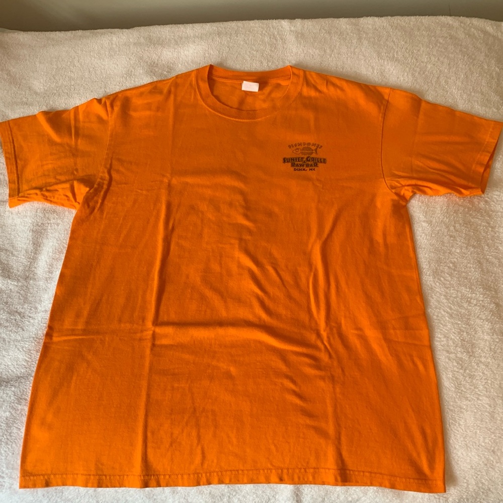 Sunset Grill and Raw Bar t-shirt XL orange
